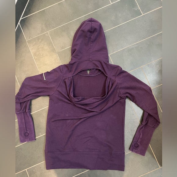 BP Born Primitive Hoodie with peek-a-boo back - Picture 6 of 8